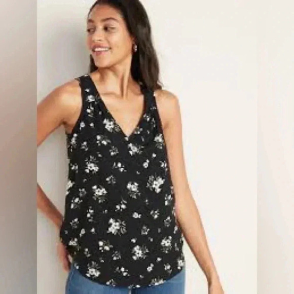 Old navy floral sleeveless - Picture 1 of 2